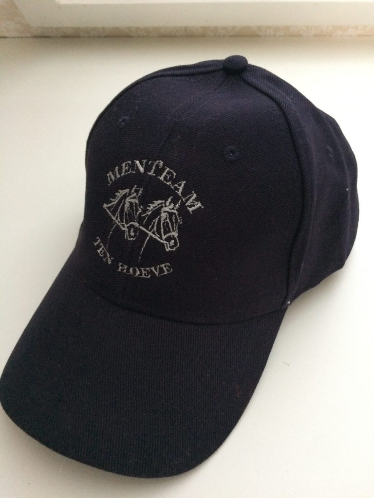 Equestrian sports, sponsoring, caps with text and logo, by ZijHaven3, borduurstudio Lemmer