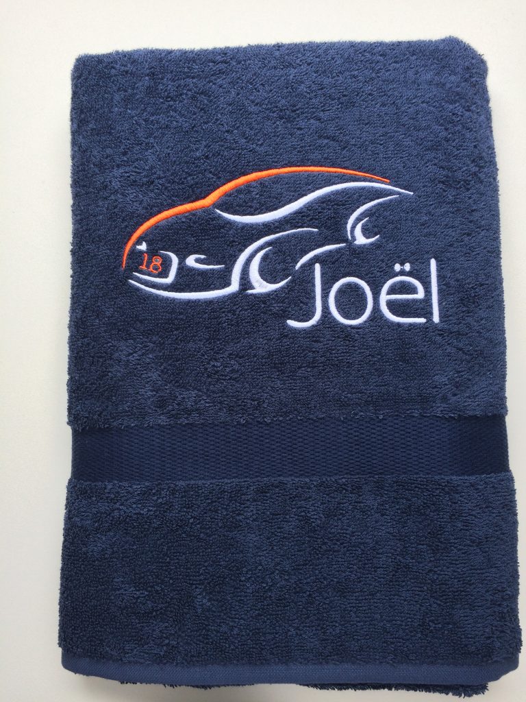 Gift idea, personalized towel, by ZijHaven3, borduurstudio Lemmer