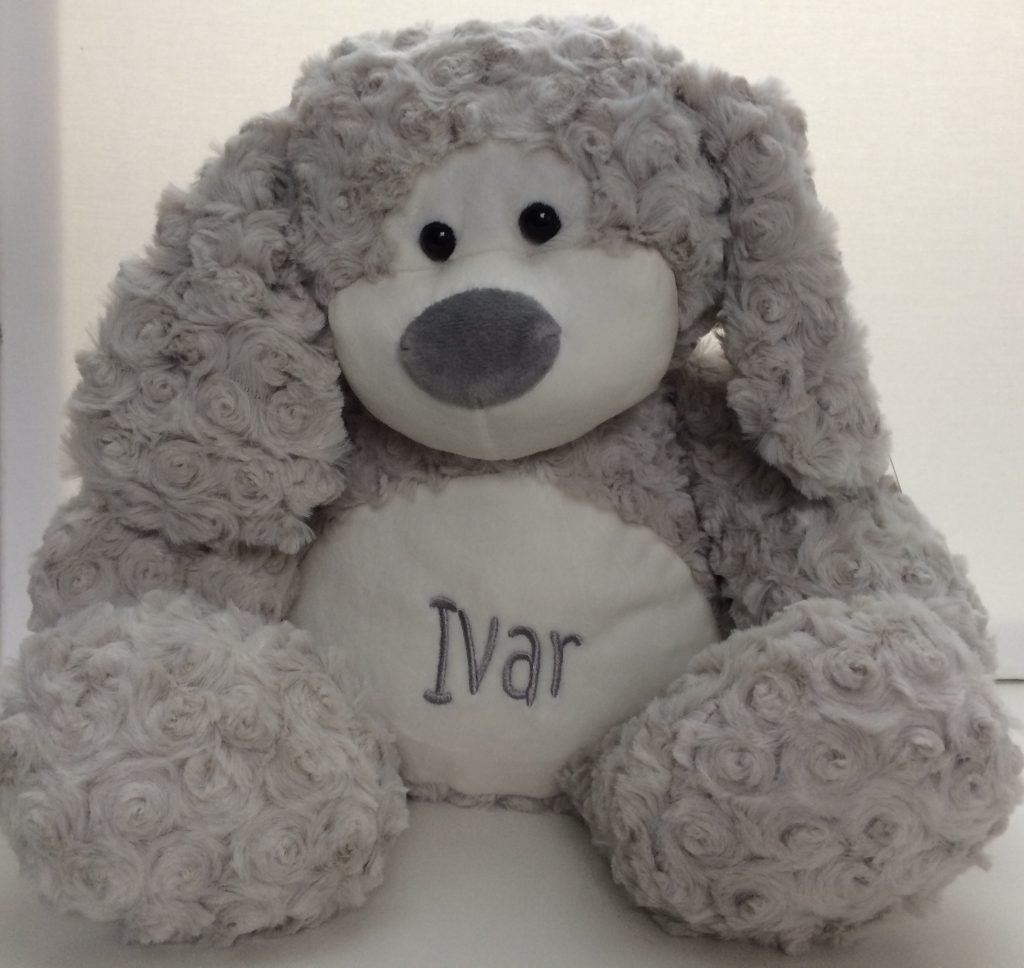 Gift idea, childs toy with embroidered name, by ZijHaven3, borduurstudio Lemmer