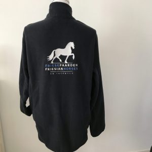 Paardensport, Voorbeeld unisex fleece met logo van Friese Paarden / Friesian Horses, van ZijHaven3,bordurrstudio Lemmer