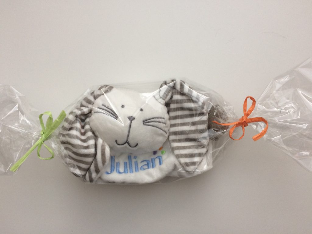 Cadeau idee, kinder knuffel met naamborduring, door ZijHaven3, borduurstudio Lemmer