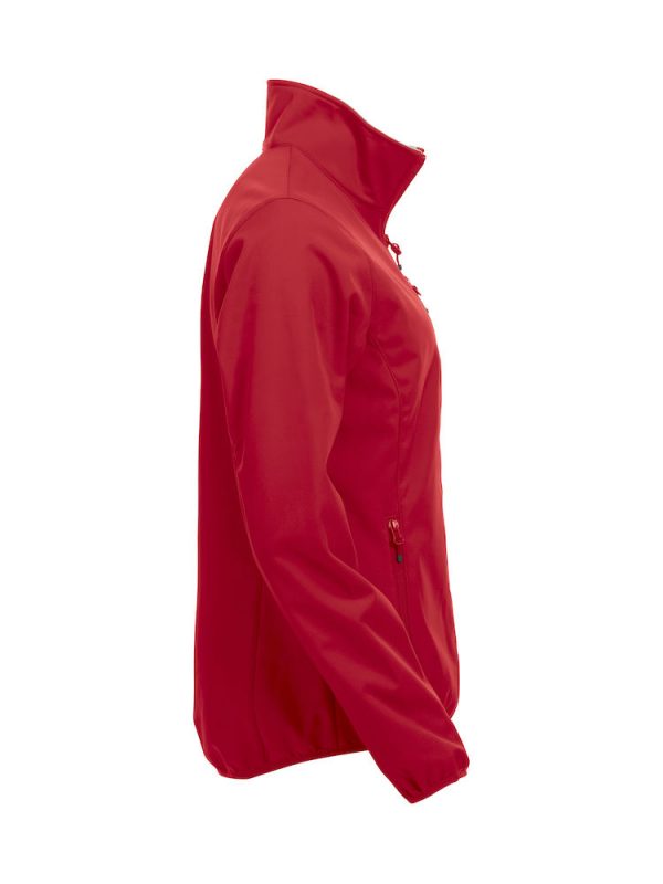 Softshell Jacket, dames, rood, re-zijde, met het logo Fries Paarden / Friesian Horses, door ZijHaven3, borduurstudio Lemmer