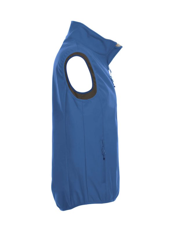 Softshell bodywarmer heren, kobalt blauw, rechter zijde, met logo Friese Paarden / Friesian Horses, door ZijHaven3, borduurstudio Lemmer