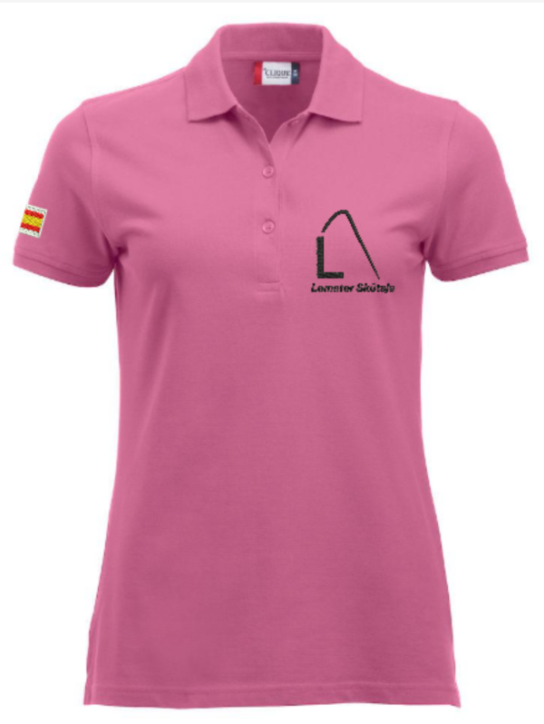 Dames polo, licht roze, met logo Lemster Skûtsje, door ZijHaven3 borduurstudio Lemmer